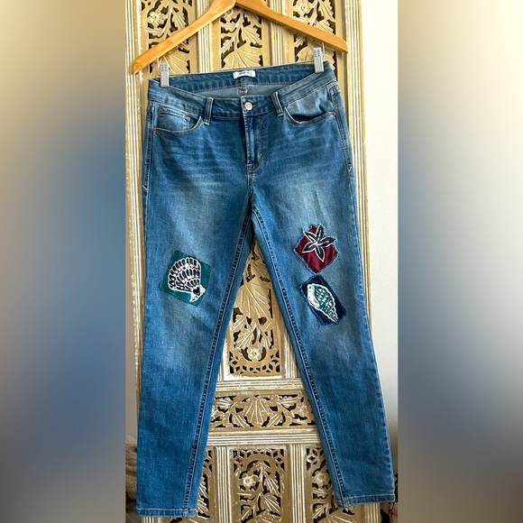 Kensie Denim - Reworked altered Kensie Blue Jeans Patches Summer Spring Shells 🐚 Floral 🌸 Boho